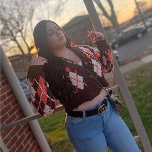 Gucci Black and Gold Women Belt(Not sold in stores anymore) #1stcome1stserve